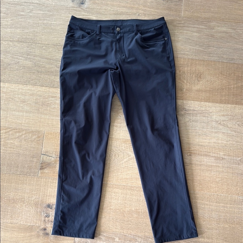 Men's Lululemon Classic ABC dark navy pant 36 waist x 32 length